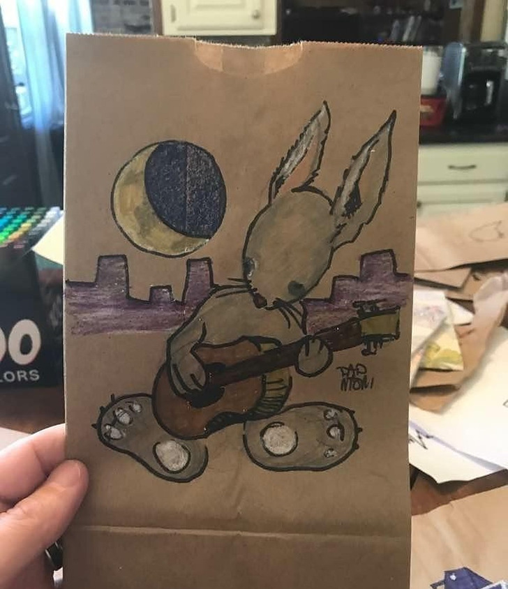 A Mom and Dad Drew on Their Kids’ Lunch Bags, and Every Bag Was Signed “Dad”