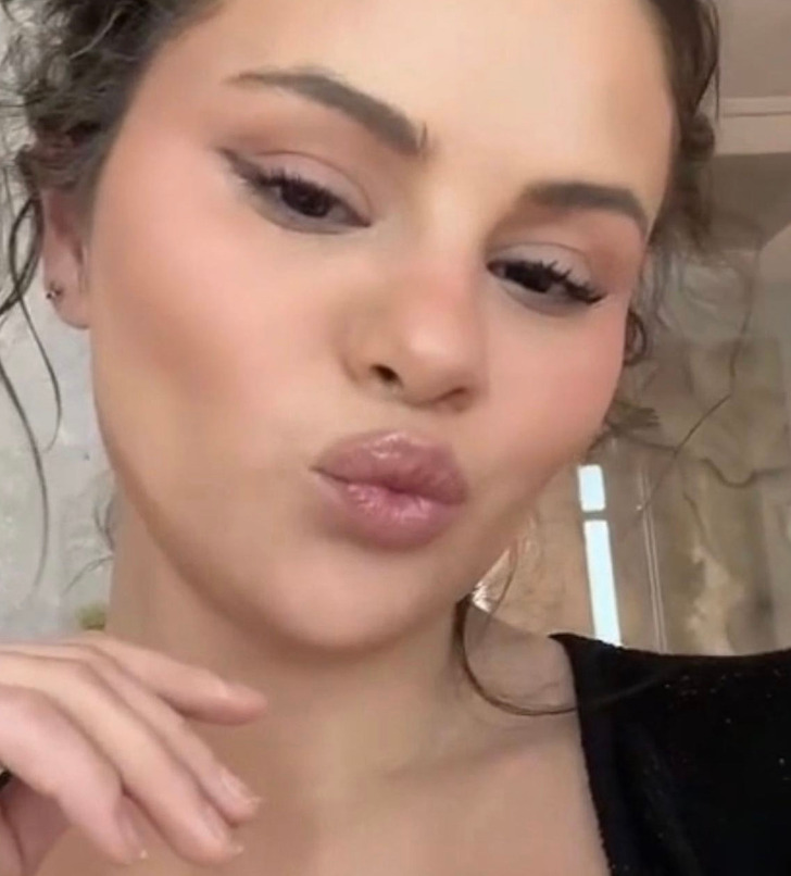 Selena Gomez Shares Encouraging Words of Advice in Honor of International Women’s Day