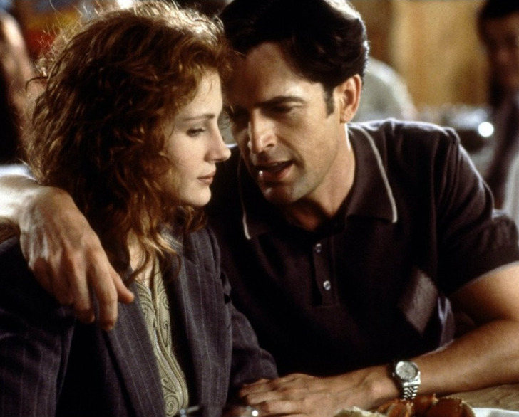 12 Clichés From Romantic Movies That Make More Sense Than We Care to Admit