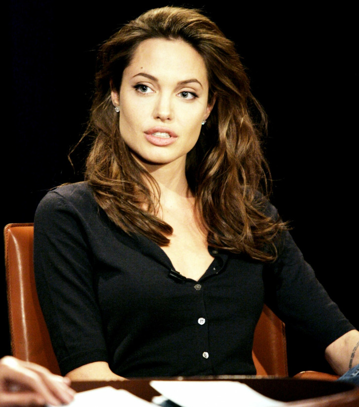 18 Images That Show Angelina Jolie Can Pull Off Any Look