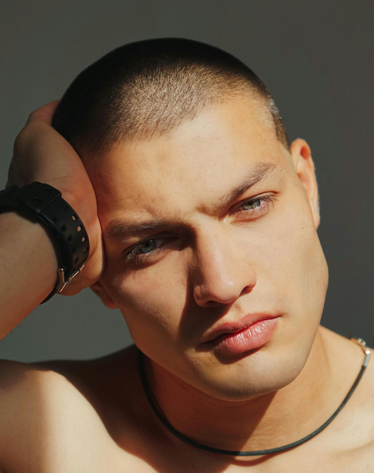 8 Modern Haircuts For Men To Look Effortlessly Hot In 2025 8 Modern Haircuts For Men To Look Effortlessly Hot In 2025