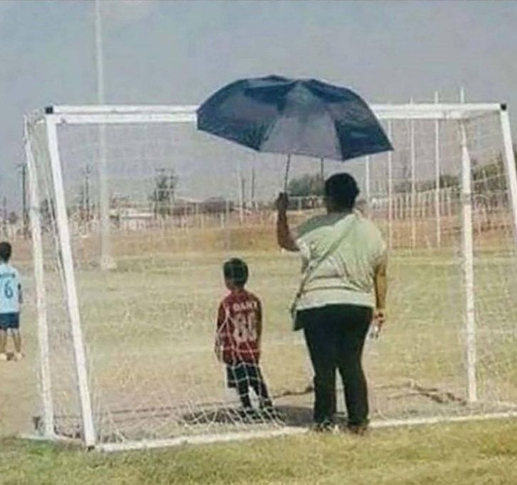 15 Moms and Dads Who Show What It Means to Be a True Parent