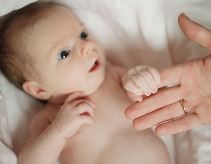 5 Lesser-Known Newborn Behaviors and How to Read Them