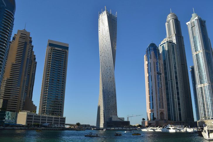 18 lucruri revoltătoare care sunt posibile doar în Dubai