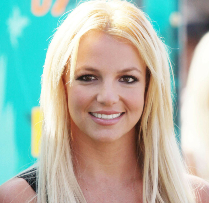 Brtiney Spears in 2009 Teen Choice Awards.