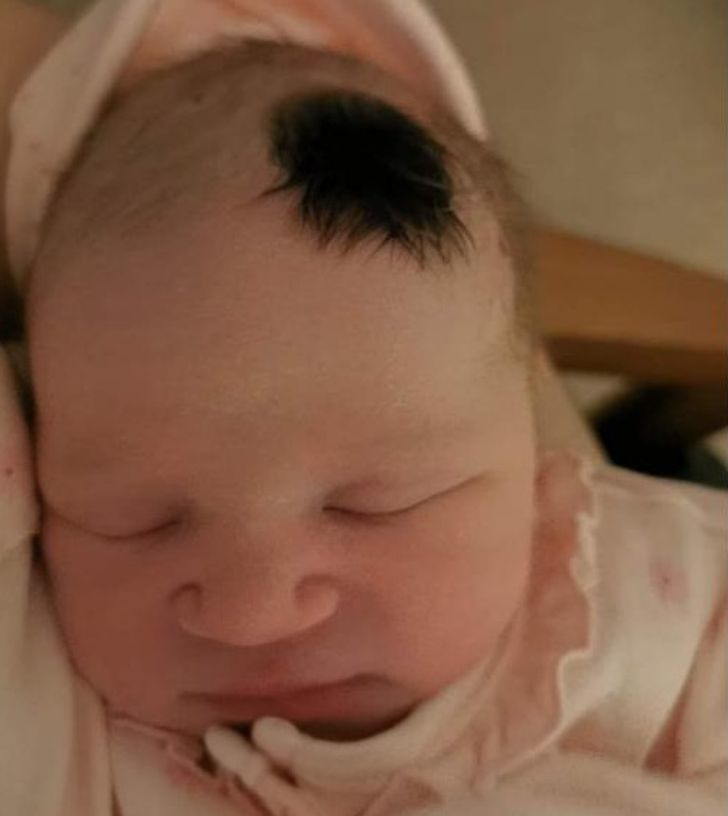Baby born with full head of blond hair looks like a mini Boris Johnson |  Metro News