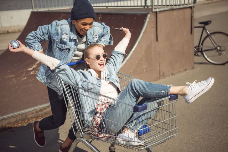 16 Things Men Like in Women More Than Good Looks