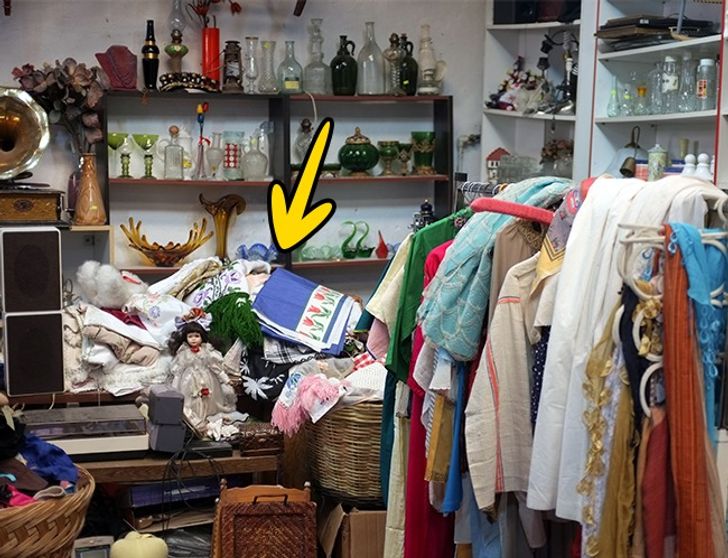 10 Things Clothes Shop Assistants Will Never Tell You About