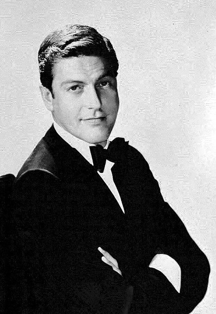 Dick Van Dyke in 1964, the year of Mary Poppins (publicity photo)