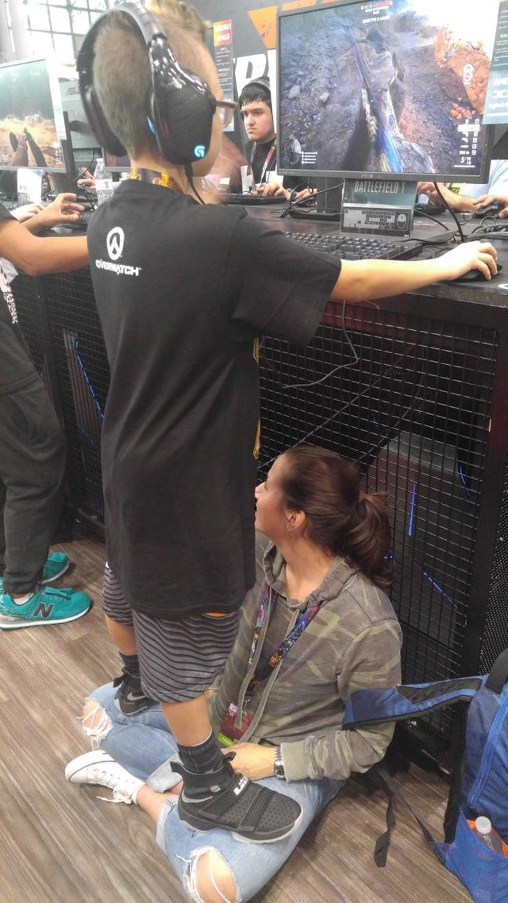 15 Moms and Dads Who Show What It Means to Be a True Parent