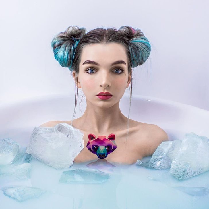 20+ Photos of a Young Blogger Proving That Modern Art Can Easily Do Without Photoshop (Warning: It Will Be Hard to Believe Your Eyes)