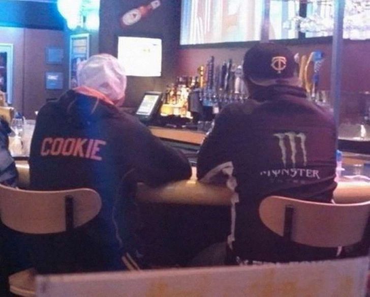 12 Hilarious Shots Taken at Exactly the Right Moment