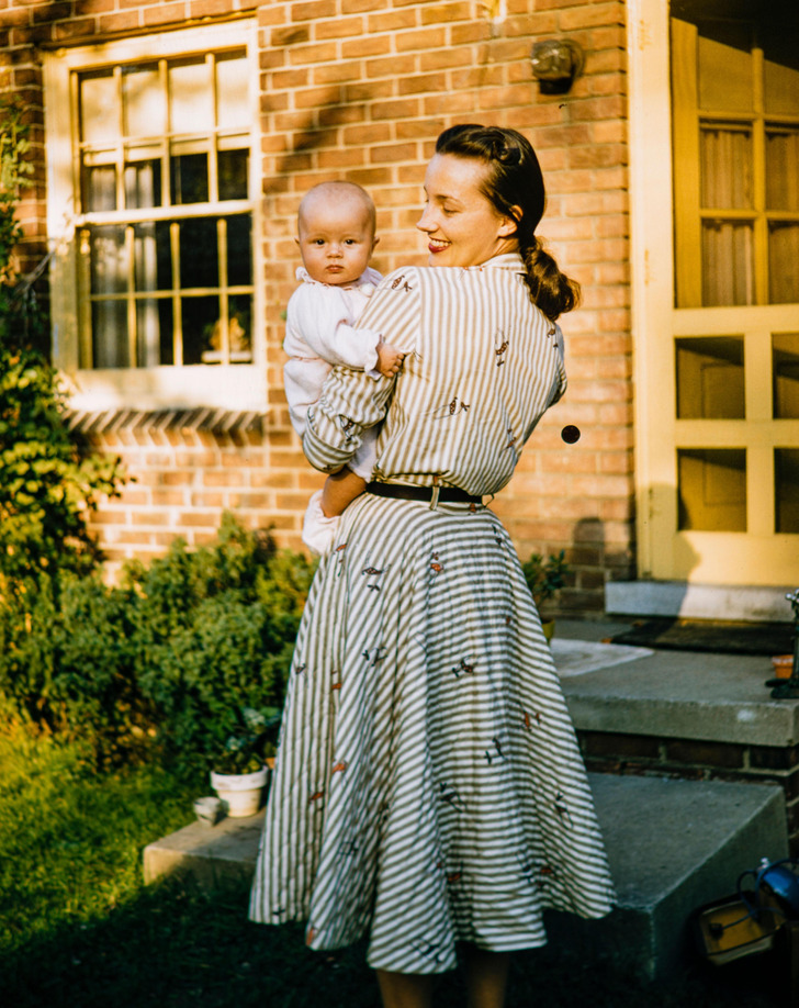 85a6c55bf8b638d437e1418658 14 Vintage Family Photos That Tell Stories You Can Feel in Your Bones / Bright Side