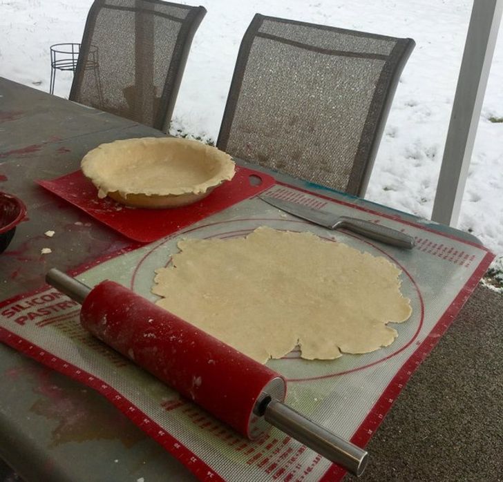 28 Icy Photos Proving Winter Is Not for the Faint-Hearted