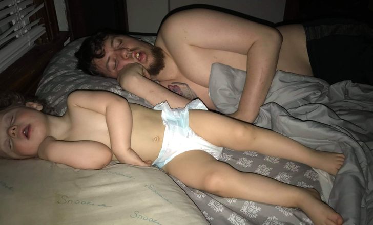 15+ Hysterical Pics That Show the Sweet and Sour Moments of Being a Parent
