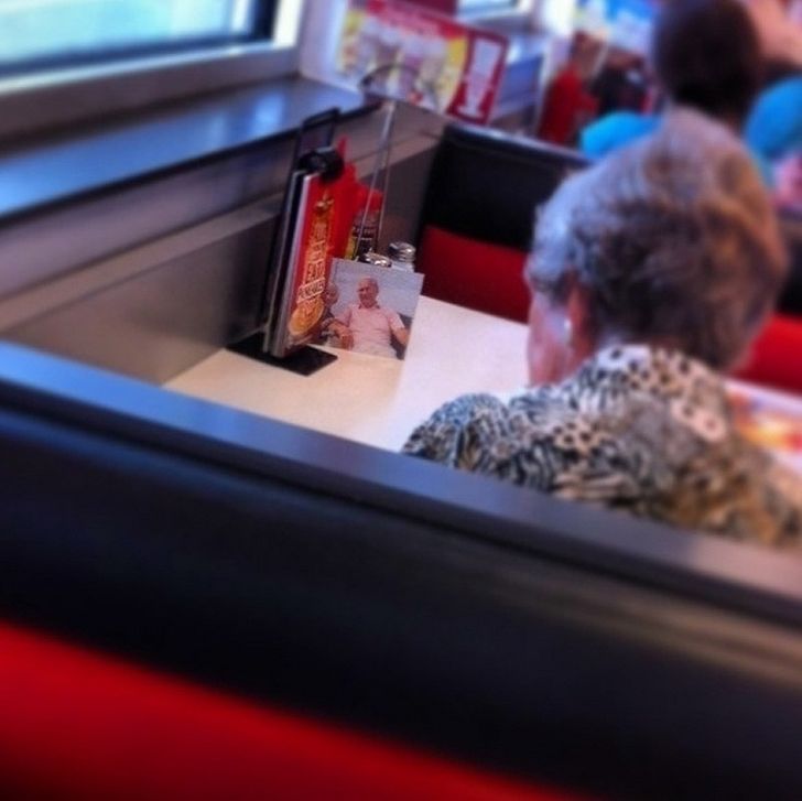 15 Photos Showing All the Love of the World