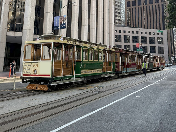 2025: California Street