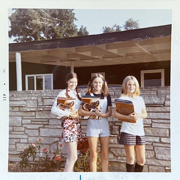 0abb095a6ba1a4ab81208b16ff 20+ Heartwarming Photos That Feel Like a Trip to Our Moms’ and Grandmas’ Childhood / Bright Side