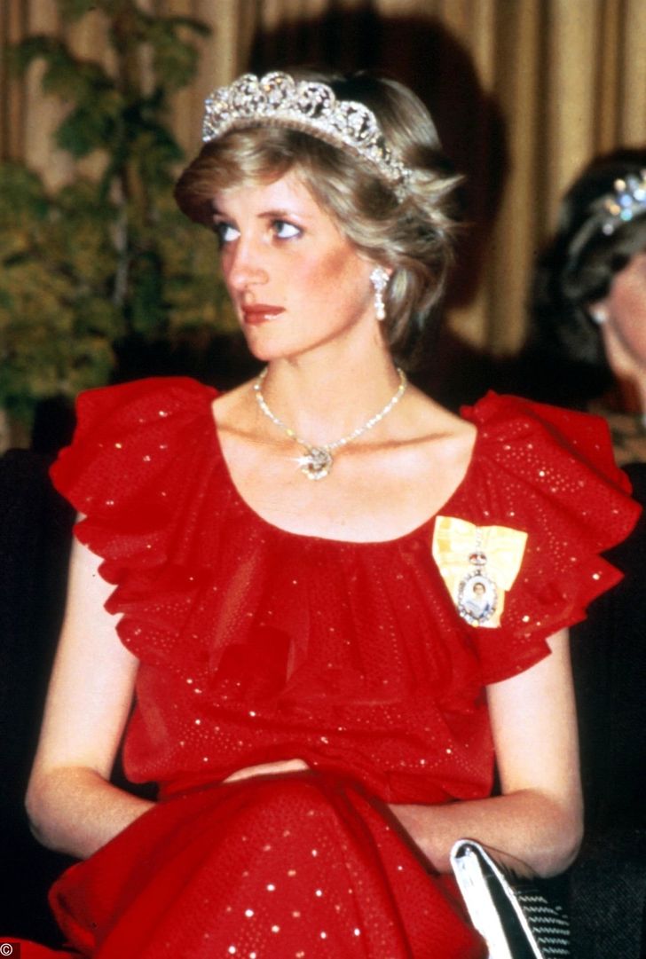 10 Times Royal Family Members Wore Outfits With Hidden Meanings