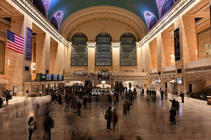 2025: the same hall