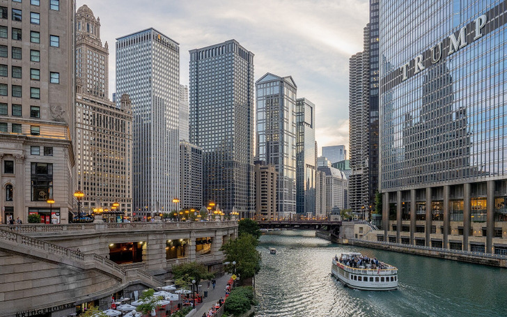 The Chicago River and the Riverwalk downtown
