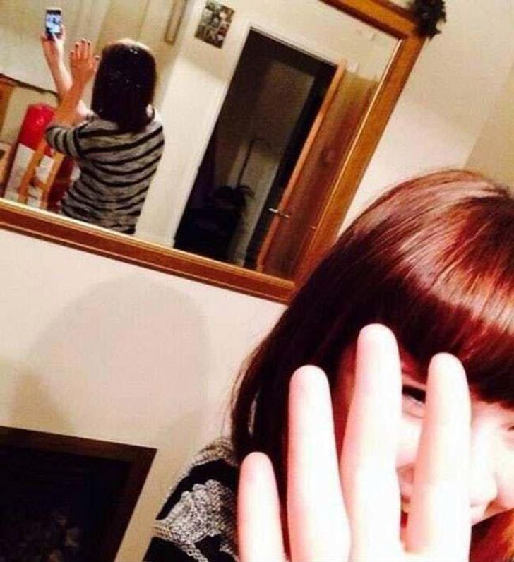20 People Who Failed to Take a Cool Selfie, and the Whole Internet Loved It