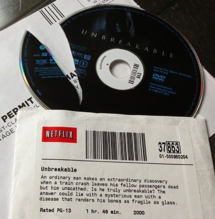 21 Photos That Are Literally Screaming for Help