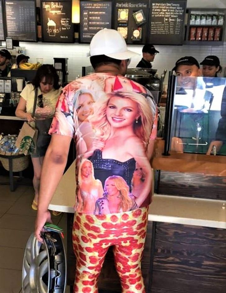21 People Who Are Seriously Confused About Fashion