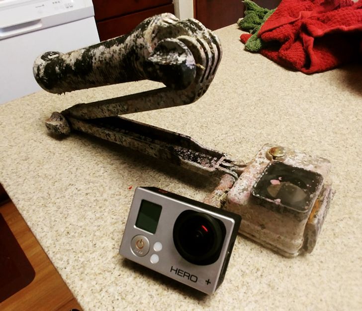 25 Unexpected Finds That Raise Too Many Questions