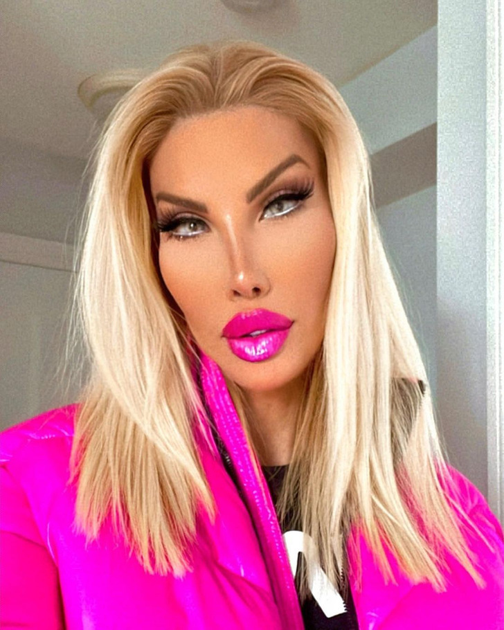 A Woman Spends Millions To Look Like Barbie And Your Jaw Will Drop When You See Her “ken” News 