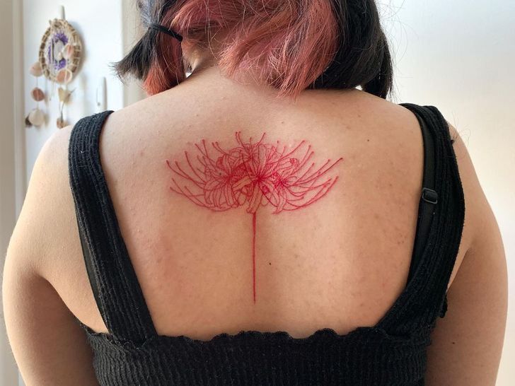 20 Red Ink Tattoos That Show Theres a New Trend in Town  Bright Side