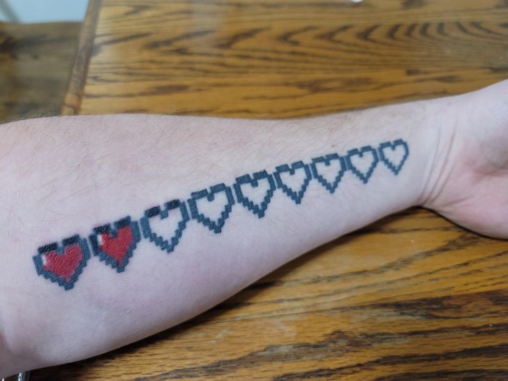 17 People Who Wear Their Tattoo With Dignity Thanks to a Vivid Story Behind It