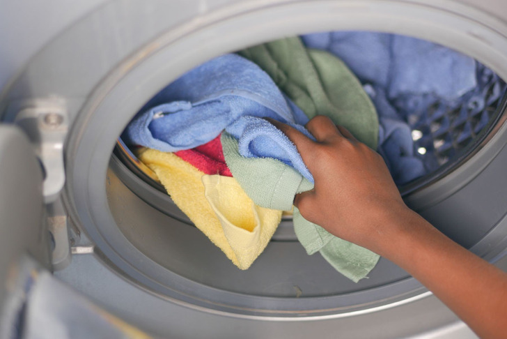 Baking Soda to Freshen Laundry: True, for Smells
