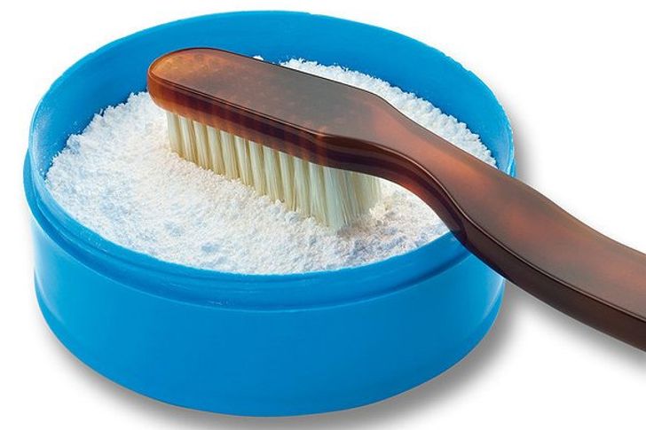 12 Essential Makeup Tricks That Can Make Every Girl’s Life Easier