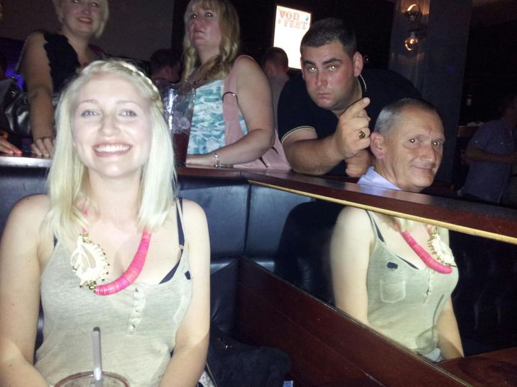 12 Hilarious Shots Taken at Exactly the Right Moment