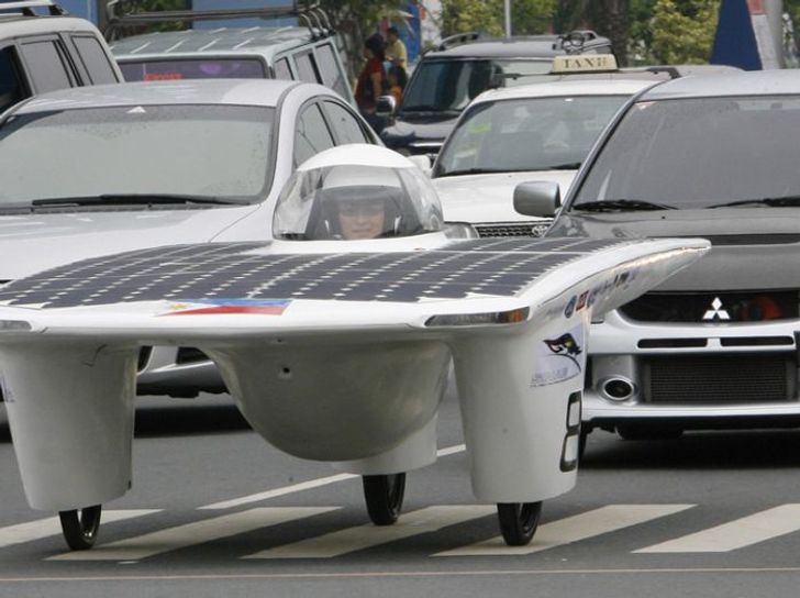 19 People Who Surprised Us With Their Ridiculous Choice of Transportation