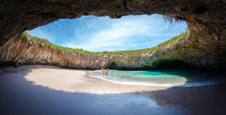 15 Unique Beaches That Are Worth Traveling To