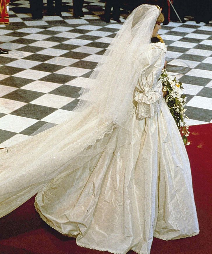 The celebrity wedding dress designer we'd choose for our own gown