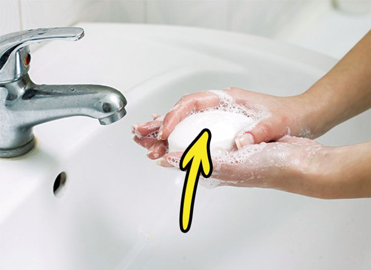 15 Harmful Things You Might Be Doing to Your Skin