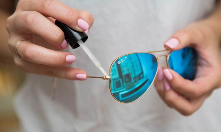 21 Simple Tricks to Keep Your Clothes and Shoes in Perfect Condition
