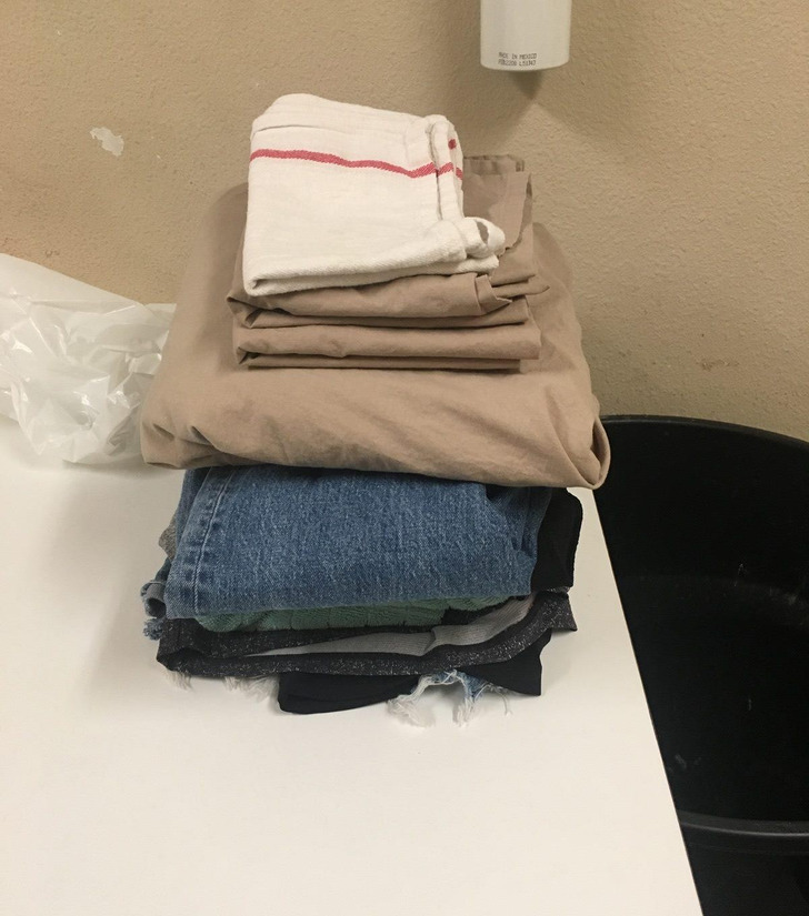 A Student Fell Asleep With Wet Laundry in the Building’s Only Washer, and a Stranger Paid to Dry and Fold It