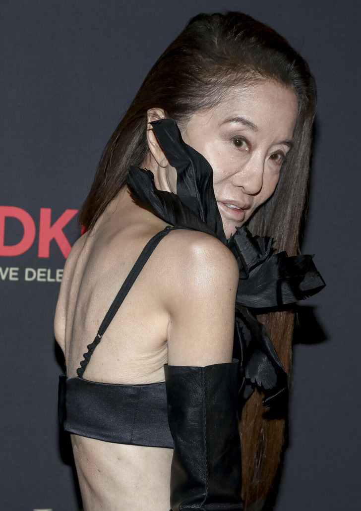 Such a Role Model,” Vera Wang, 74, Defies Age in a Daring Look / Bright Side