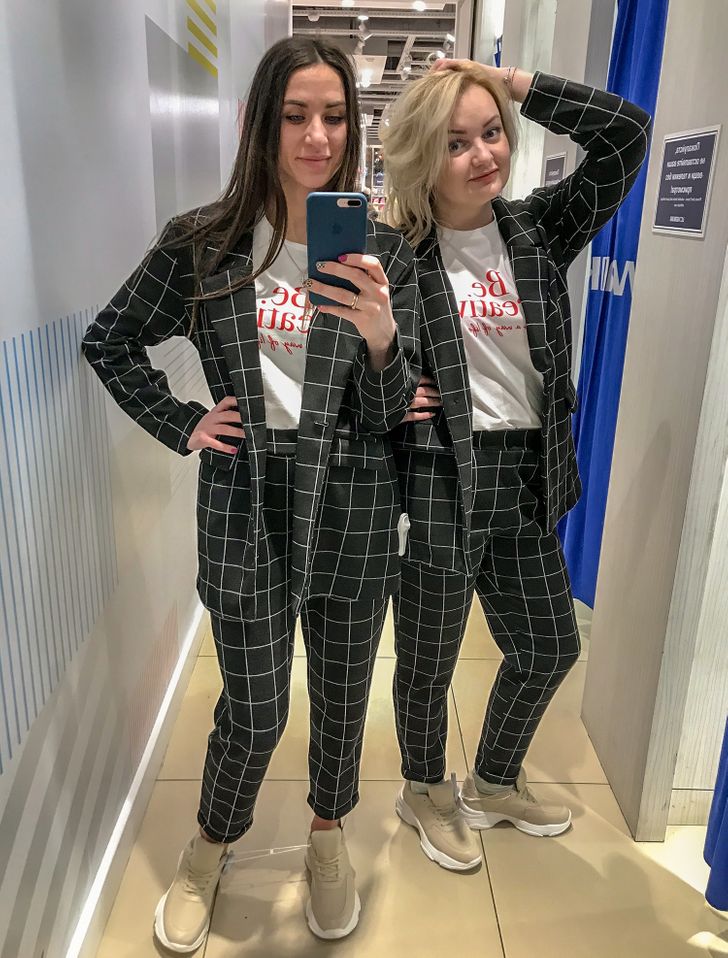 I'm a size 22 and my friend's a 10 - we tried on the same Sainsbury's suit  & styled it differently on our body shapes
