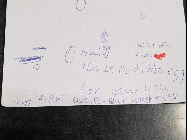 A 10-Year-Old Left a Hand-Drawn “Ditto Egg” for the Laundromat Attendant