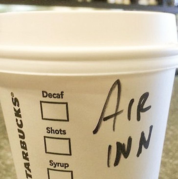 15 Times Starbucks Employees Hilariously Misspelled Names