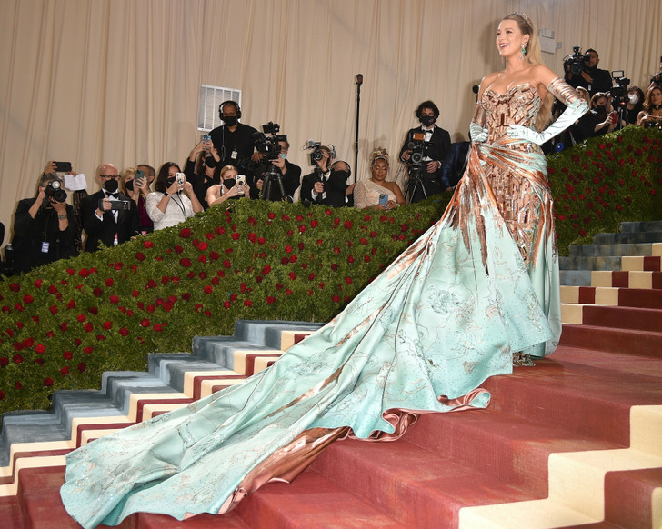 15 Royal Inspirations Behind Met Gala Looks That Served Gilded Age ...