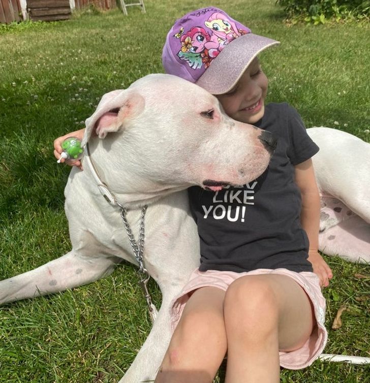 25+ Pics That Prove the Unbreakable Bond Between Kids and Animals