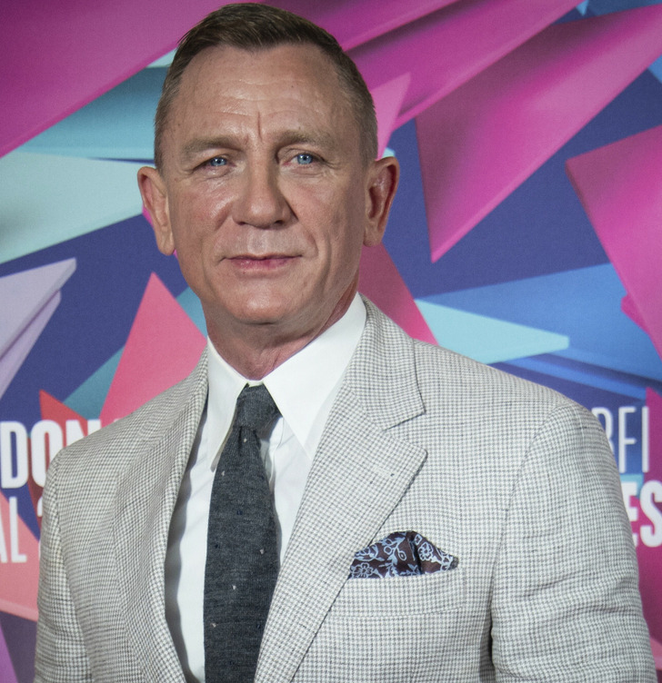 Daniel Craig Had to STEAL to Survive and Now He Won’t Leave His Fortune ...