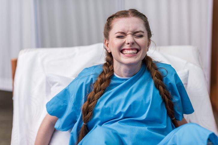 10 bestytni të çuditshme të shtatzënisë në të cilat disa njerëz ende besojnë