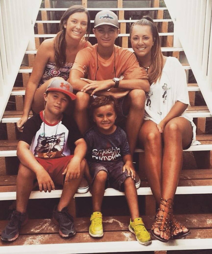 Luke Bryan Adopted His Sister’s 3 Kids After Her Unsolved Passing and He Loves Them Like His Own
